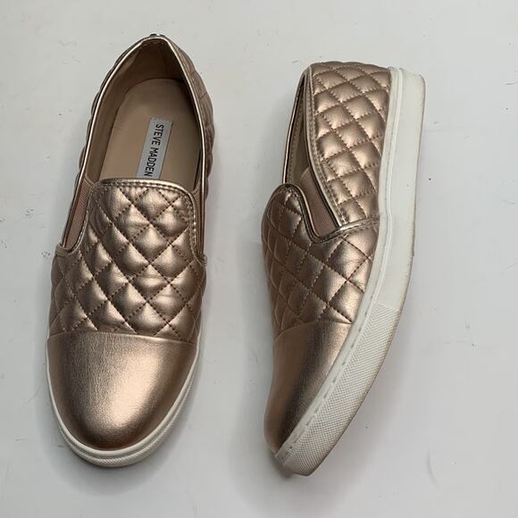 Steve Madden Zaander Rose Gold Color Quilted Slip-On Sneaker S-159 Sz 11 - Picture 3 of 10